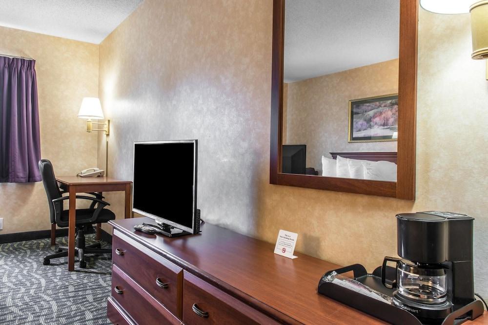 Quality Inn & Suites Titusville photo 14