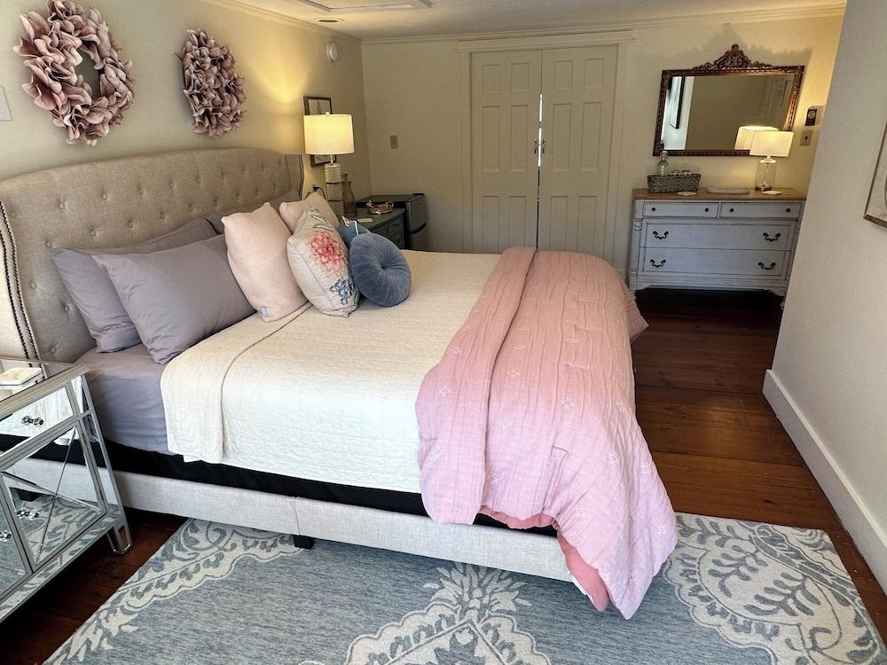 Inn at Perkins Cove photo 100