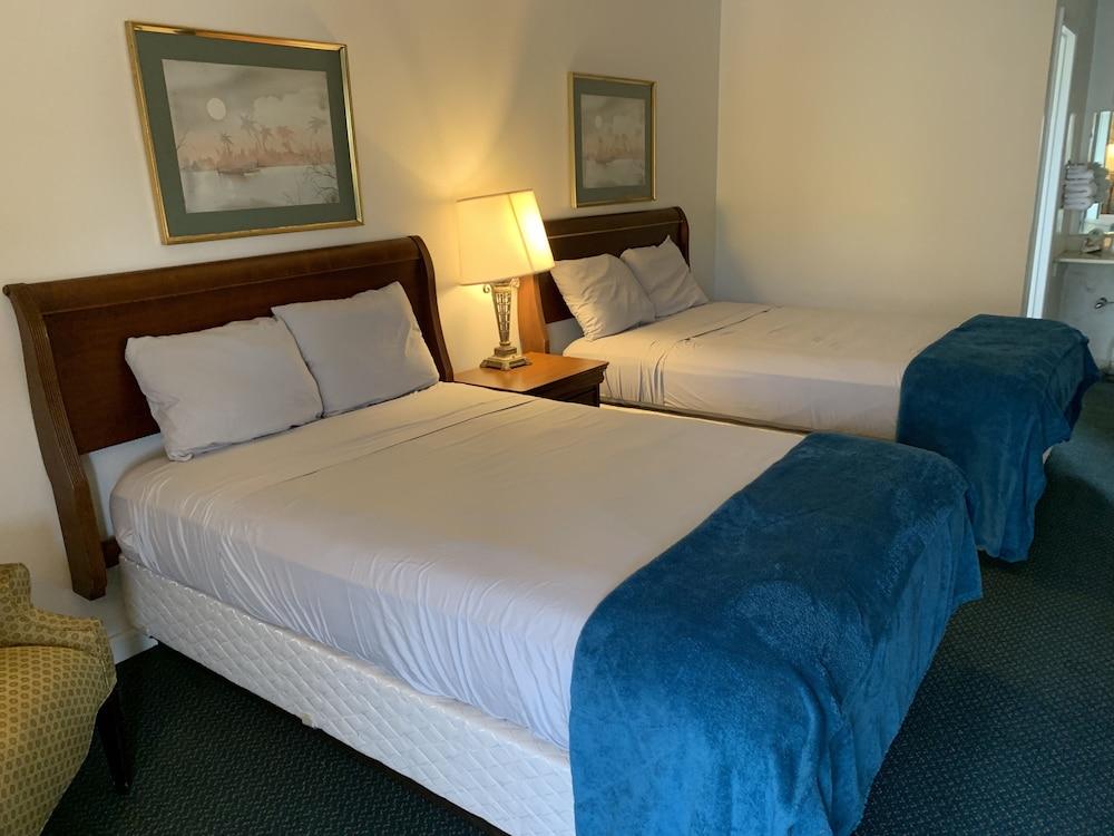 Motel 8 Lake City photo 20