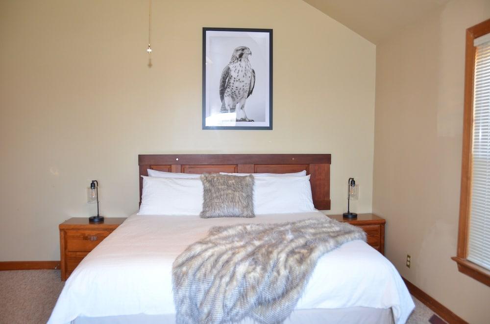 Bent Mountain Lodge photo 4