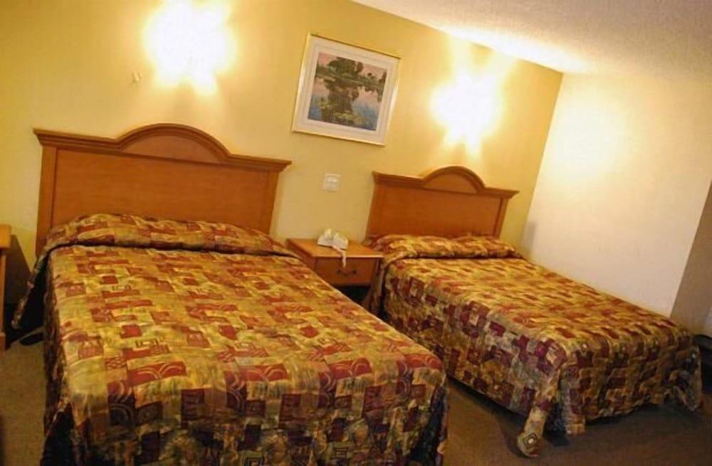 South Bay Motel photo 7