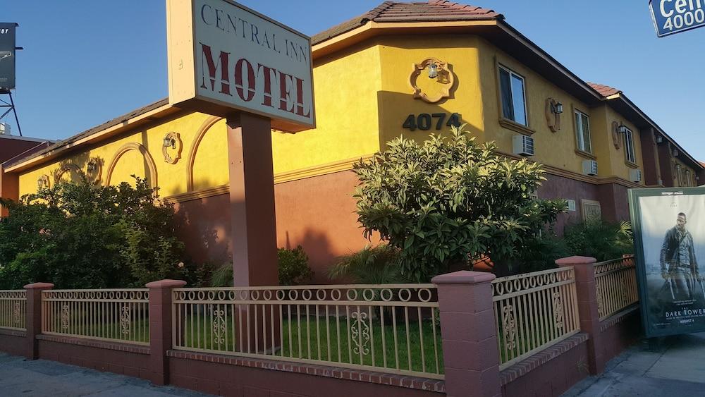 Central Inn Motel on 41 Street photo 1