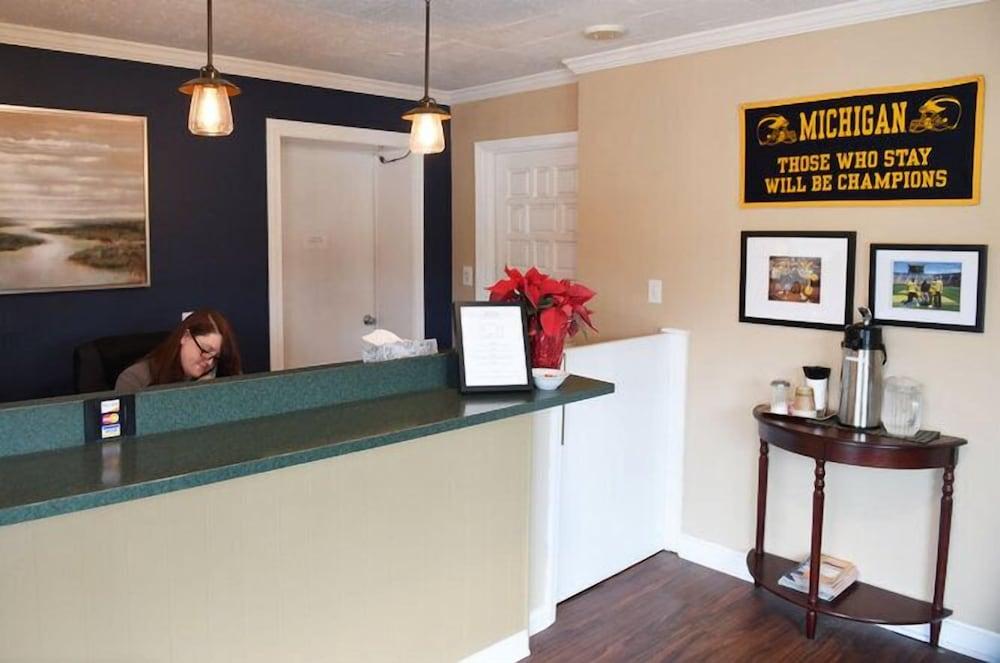 The University Inn Ann Arbor photo 6