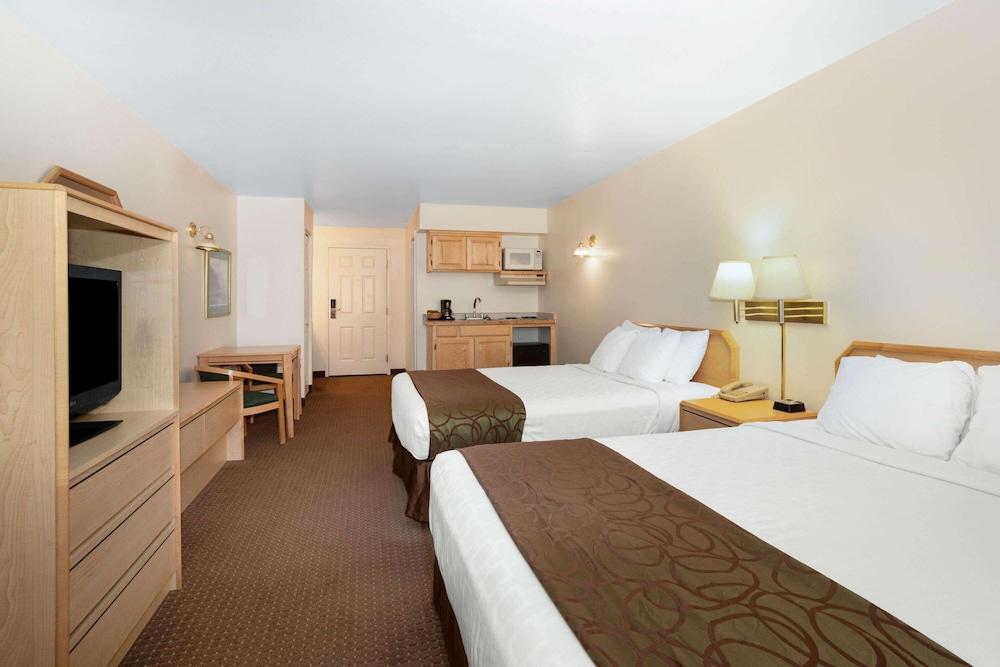 Inn at Lander, Travelodge by Wyndham photo 28