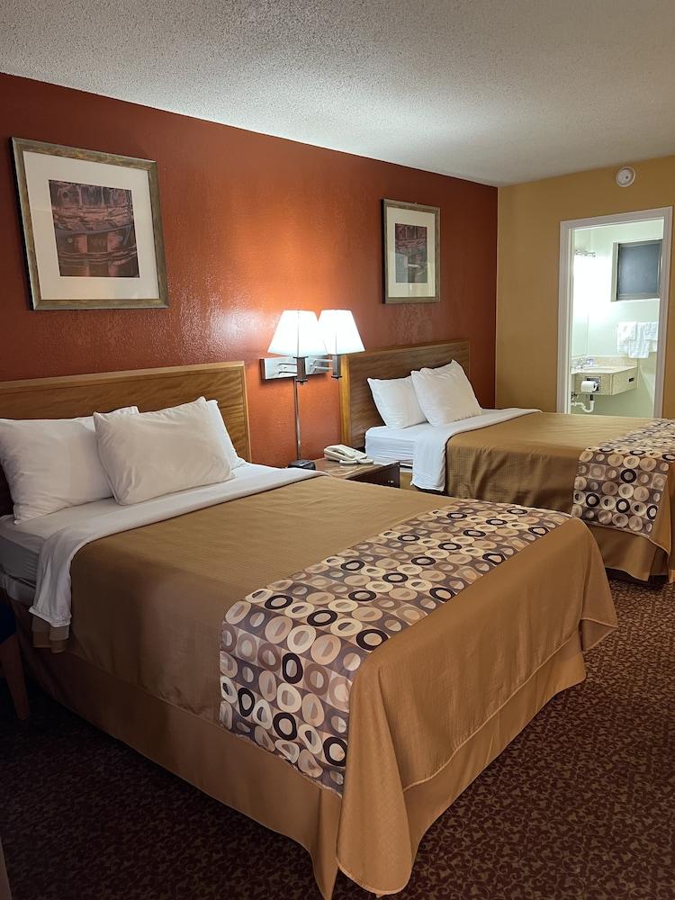 Executive Inn photo 9