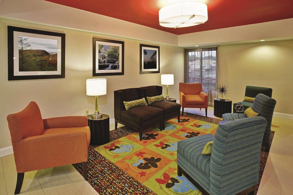 La Quinta Inn & Suites Summersville / New River National Park photo 6