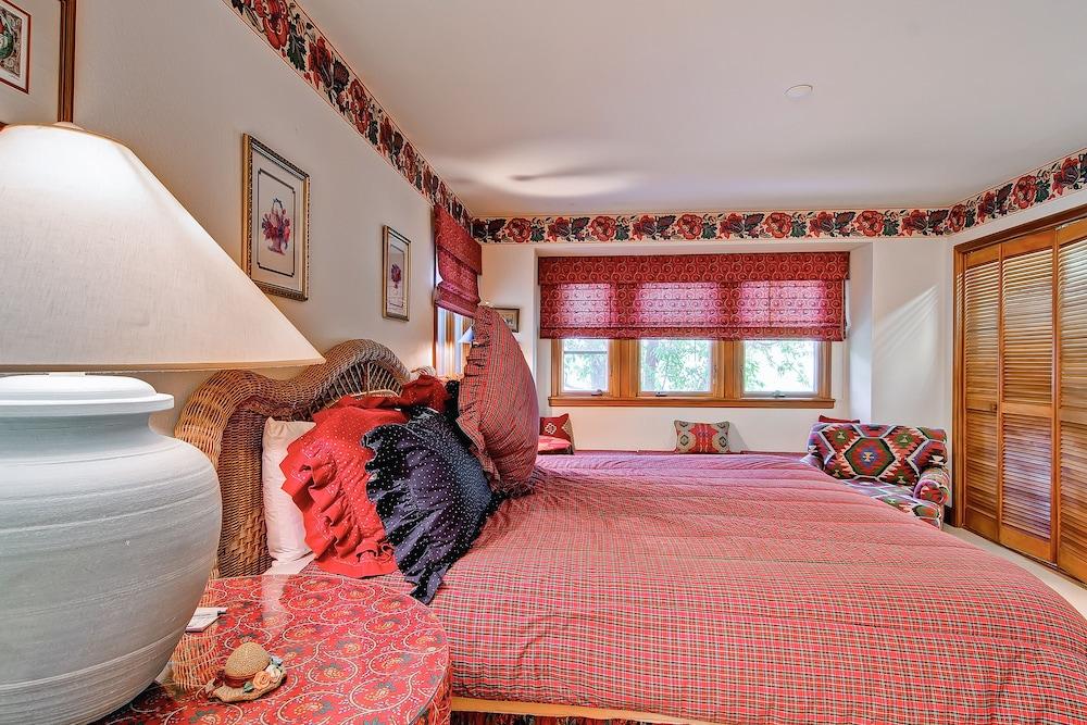 Highlands Area by East West Hospitality photo 77