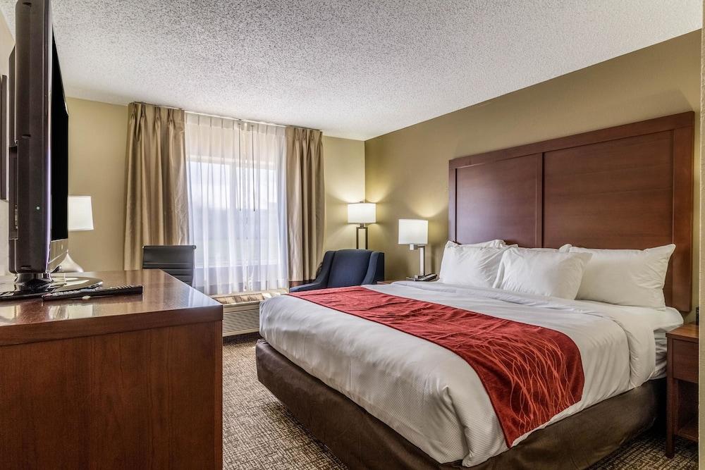 Comfort Inn Norwalk - Sandusky photo 12