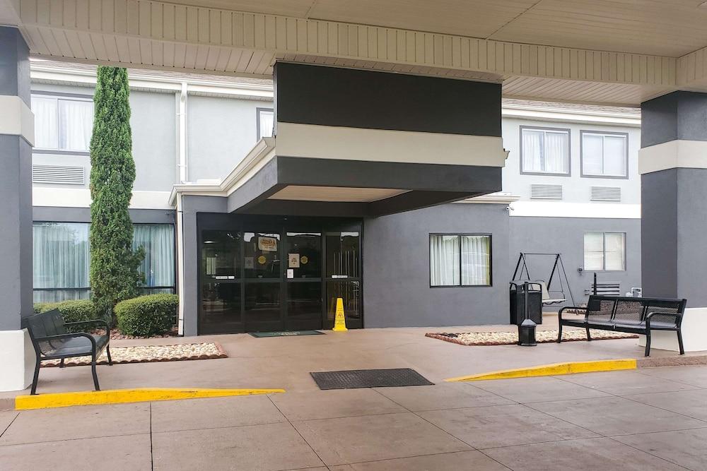 Quality Inn Prattville I-65 photo 36