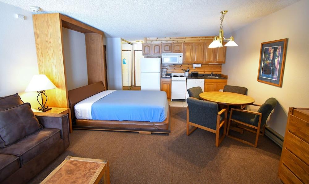 Inn at SilverCreek photo 42