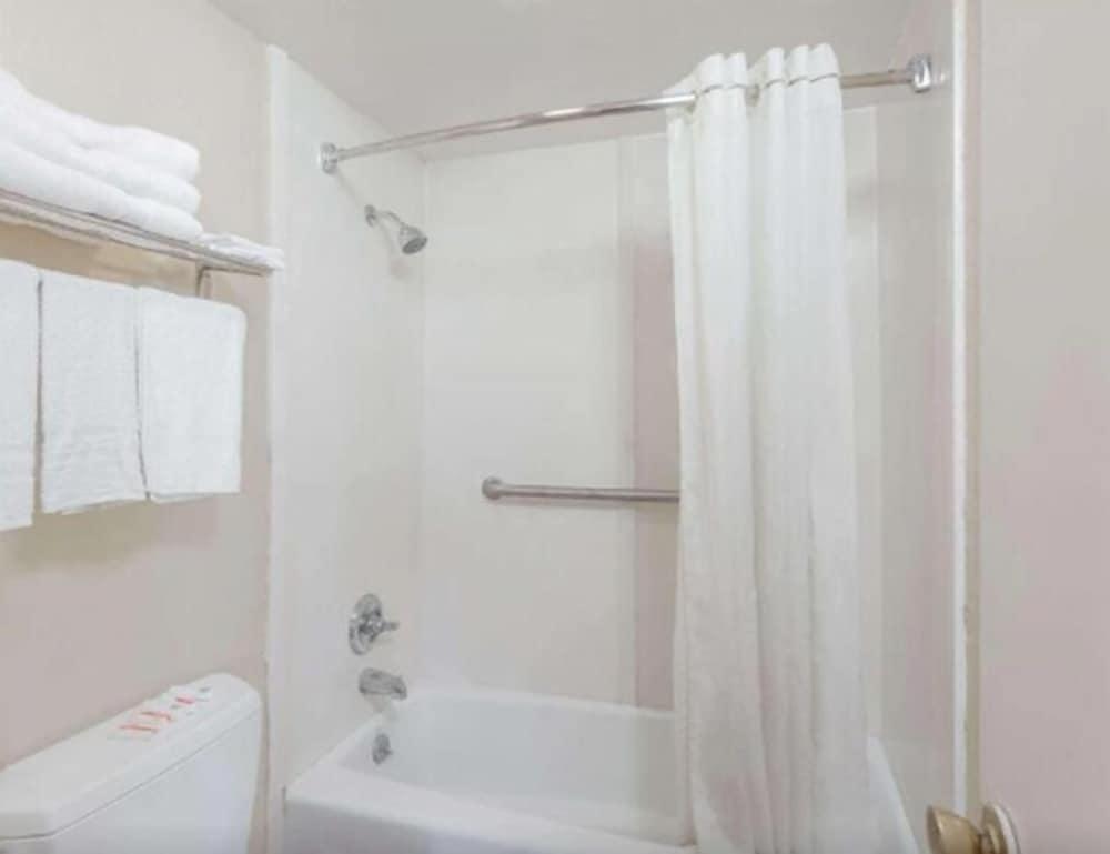 Tri City Inn photo 6