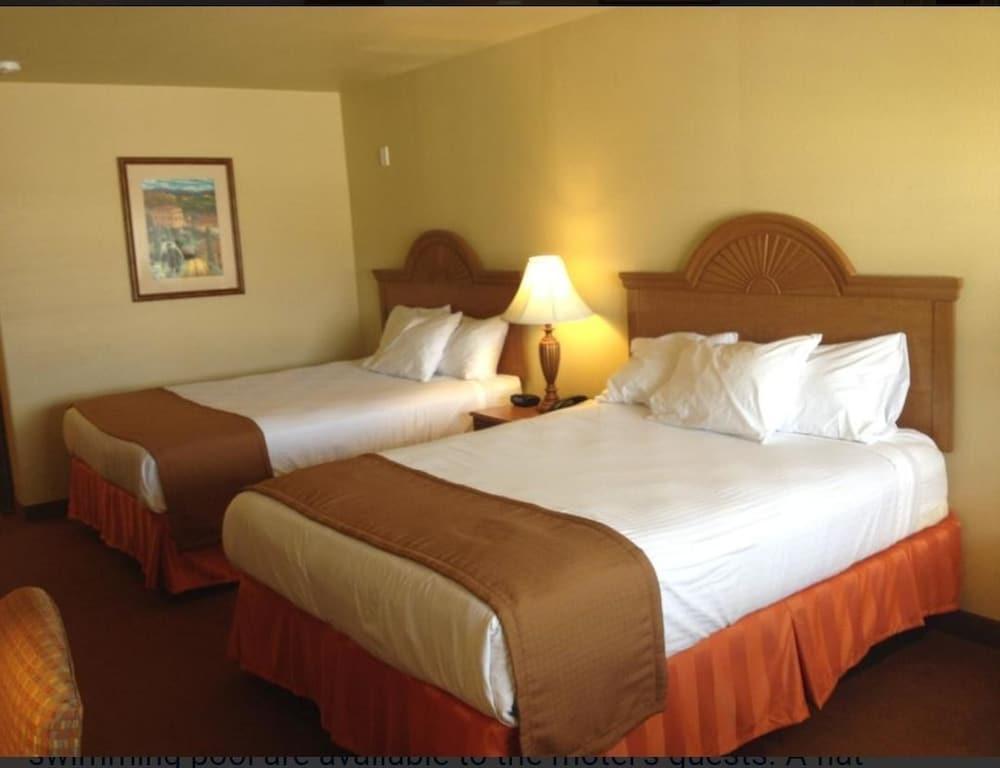 Wintergarden Inn photo 5