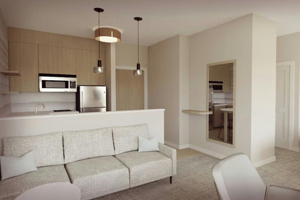 Residence Inn by Marriott Melville photo 2
