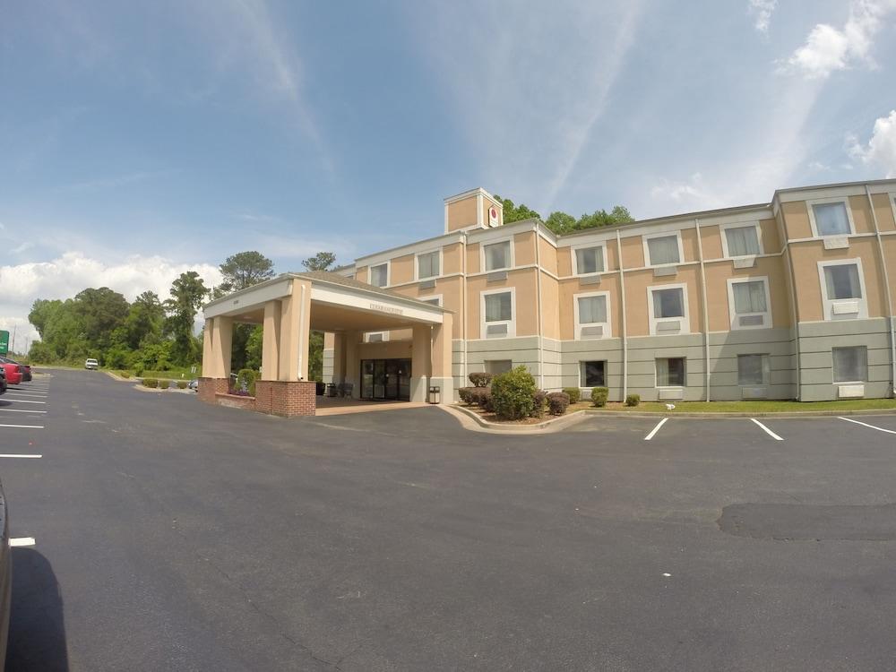 Jameson Inn and Suites Riverdale photo 46