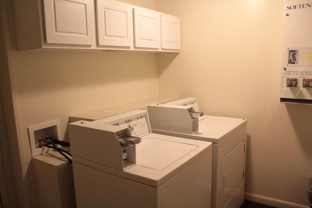 Shiretown Inn & Suites photo 14