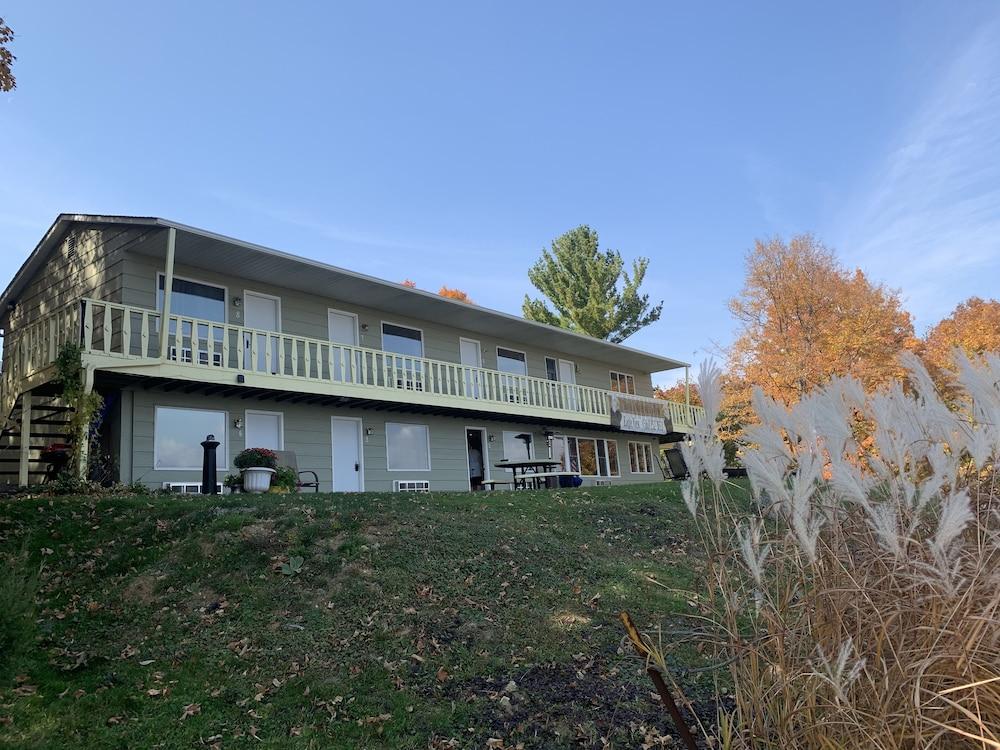 Eagle View Motel & Retreat photo 1
