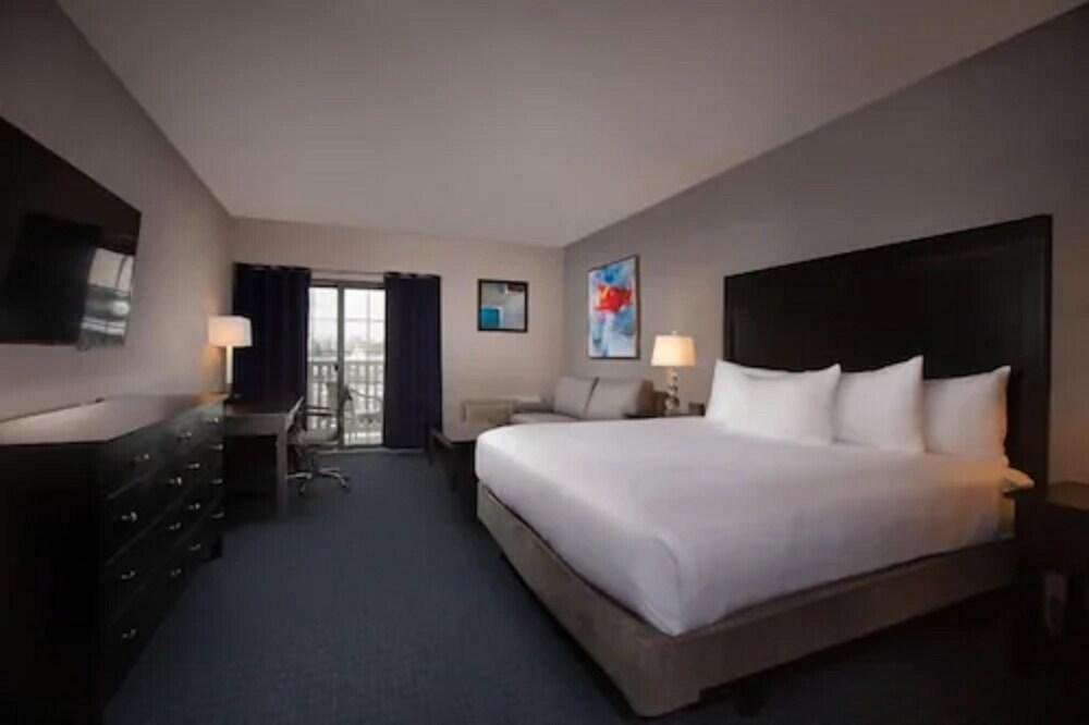 Blue Harbor Resort and Conference Center photo 12
