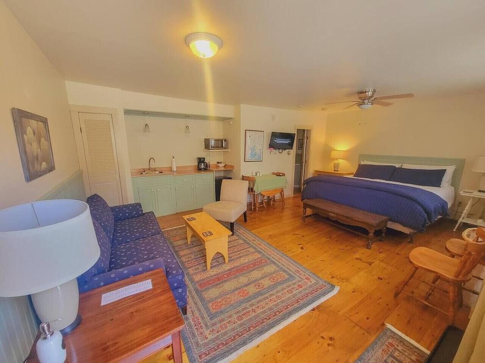 Inn on the Harbor photo 8