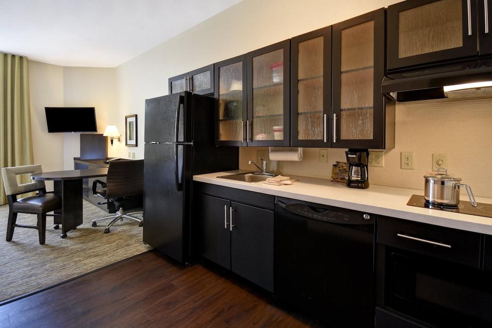 Candlewood Suites St. Clairsville by IHG photo 12