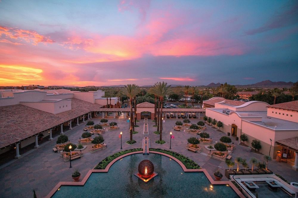 Privado Villas at the Fairmont Scottsdale Princess photo 43