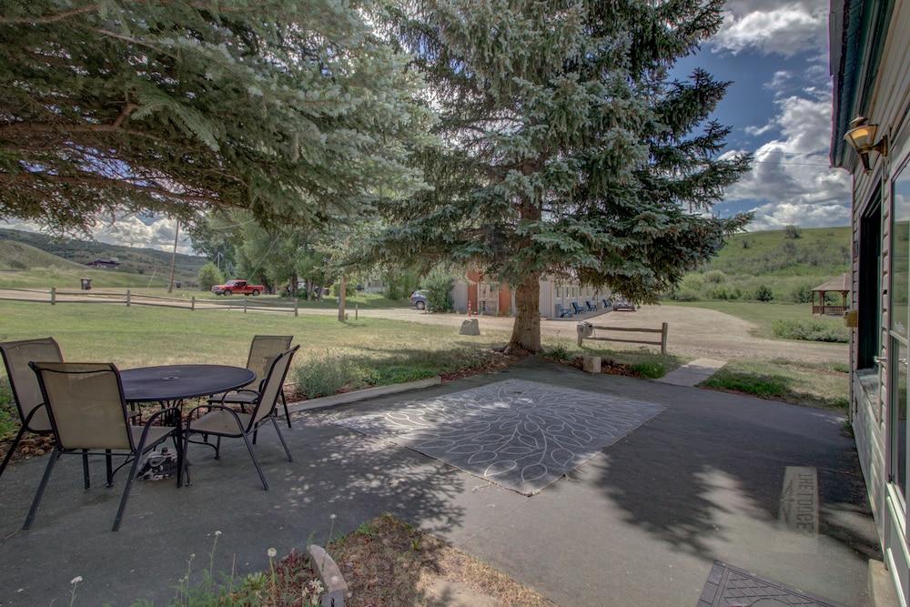 The Lodges of Oak Creek photo 38