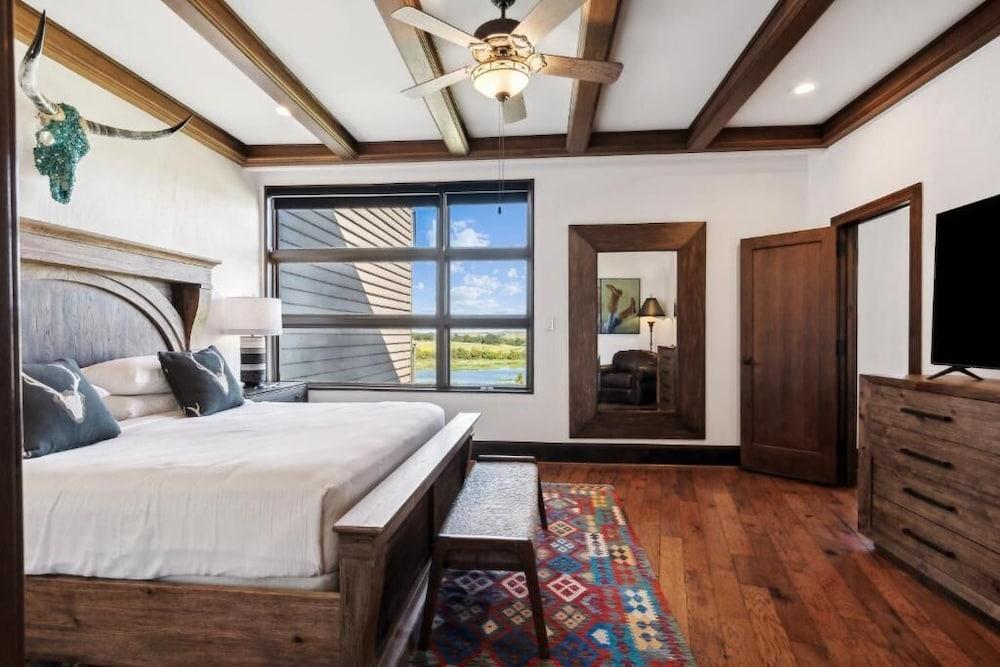Rough Creek Lodge Ranch and Resort photo 9