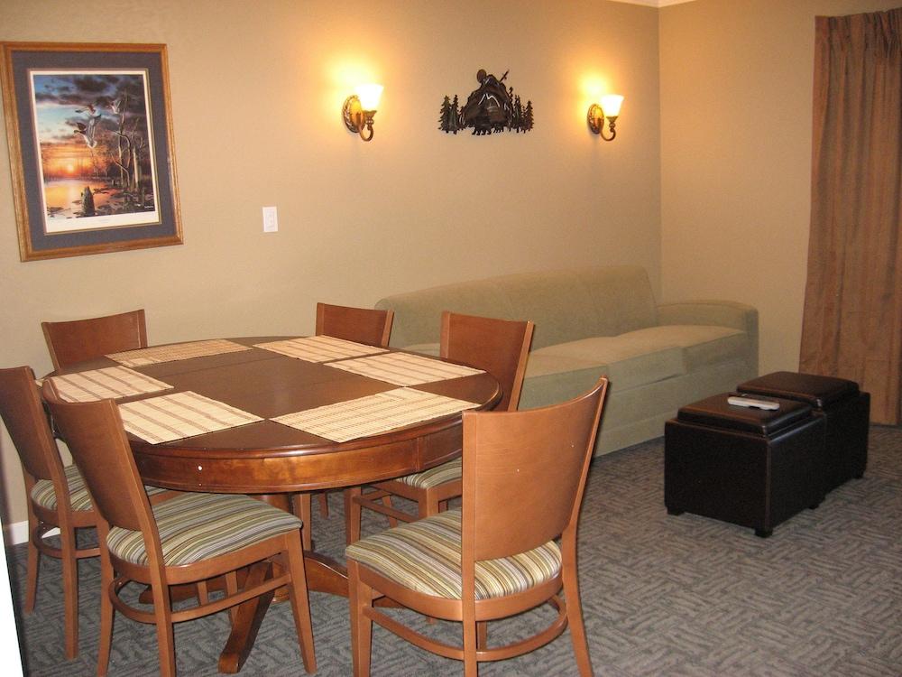 Beachcomber Inn photo 23