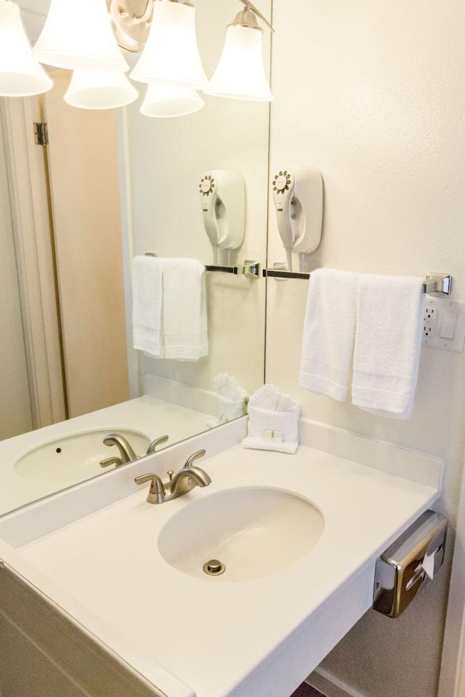 Kings Inn San Diego photo 31