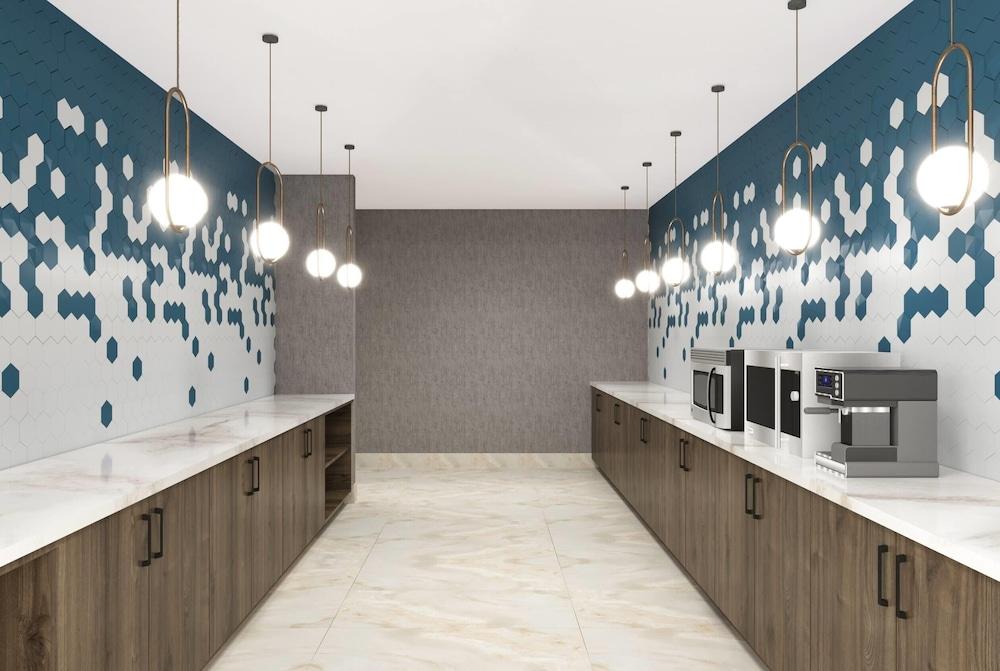 Hawthorn Extended Stay by Wyndham Mebane photo 7