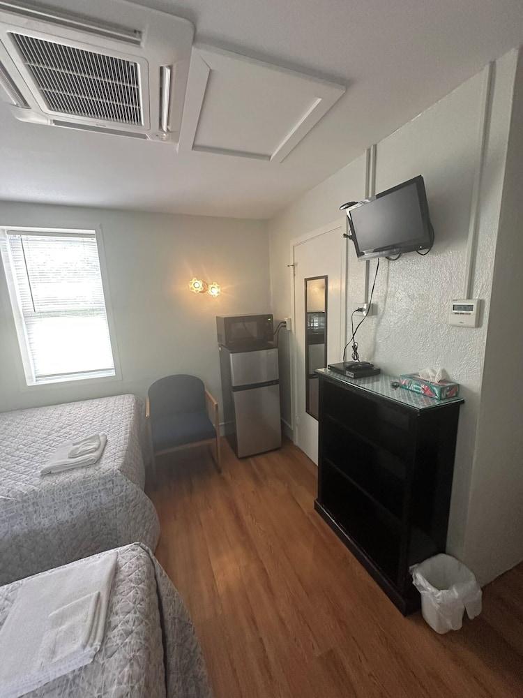 Major League Motor Inn photo 22