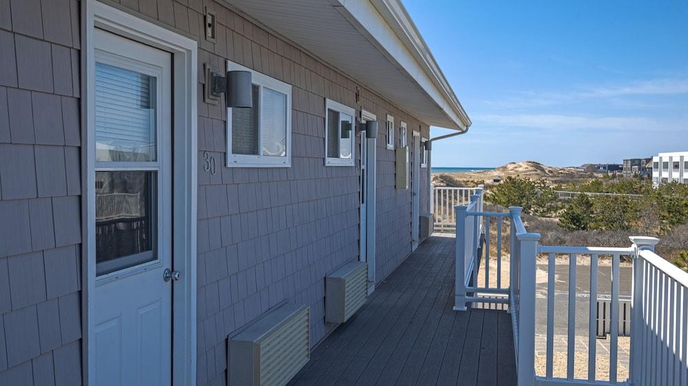 Sea Crest Resort photo 94
