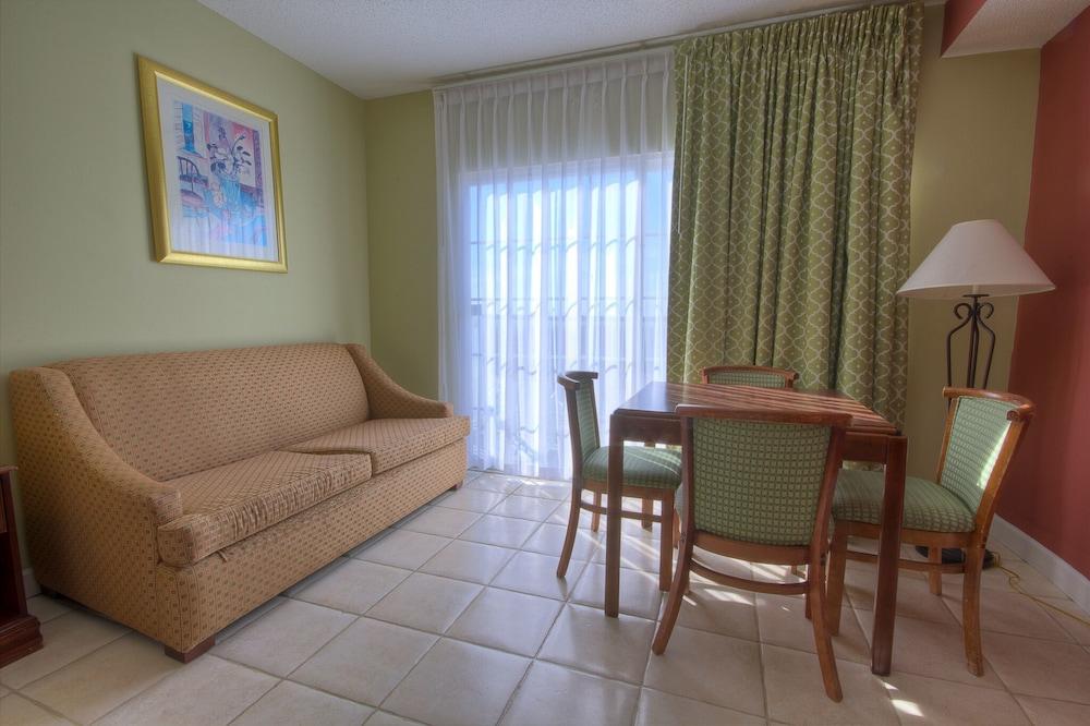 Tidelands Caribbean Hotel and Suites photo 26