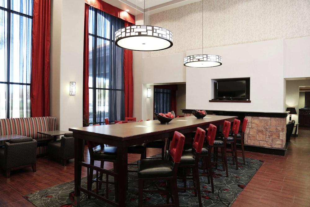 Hampton Inn & Suites Temecula photo 12