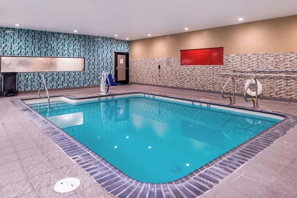 Springhill Suites by Marriott Temecula Wine Country photo 28