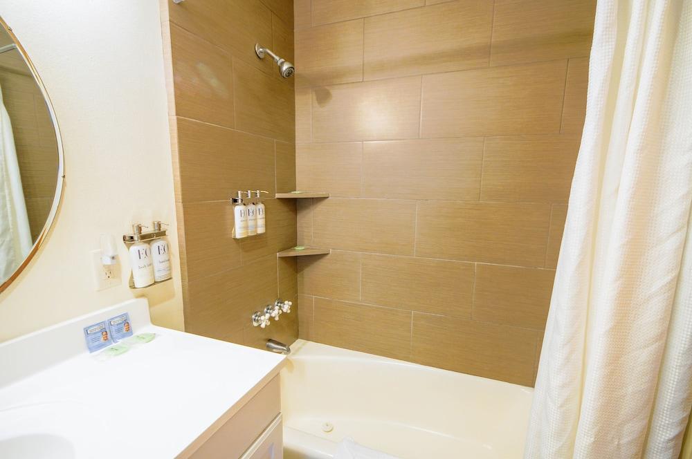 Tahoe Vistana Inn photo 18