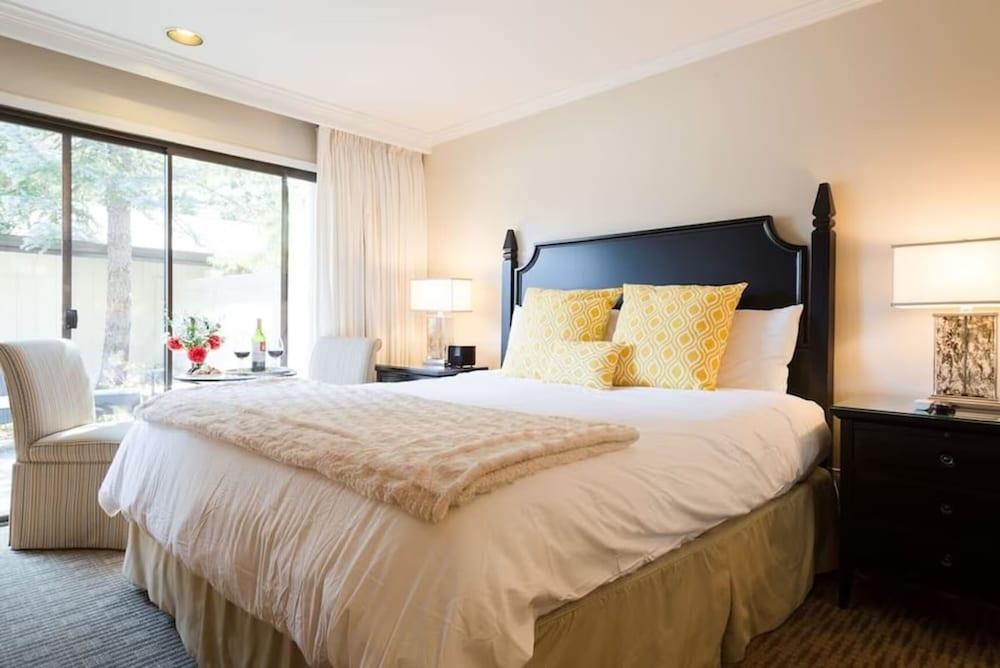 The Napa Residences photo 93
