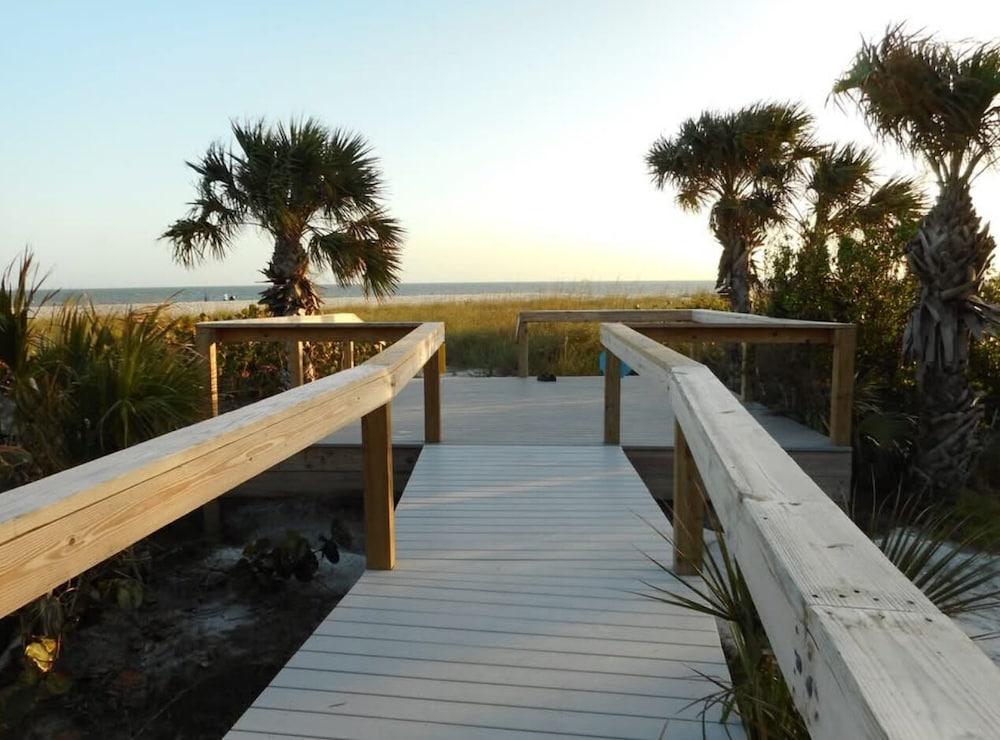 Shell Island Beach Club photo 20