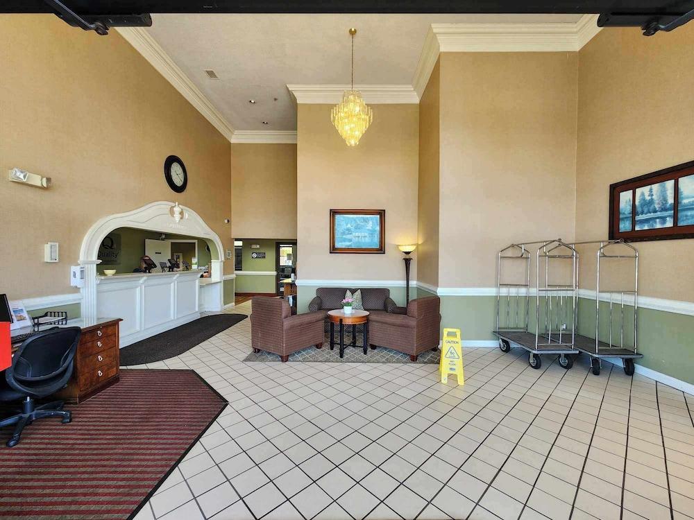 Quality Inn & Suites Somerset Downtown photo 28