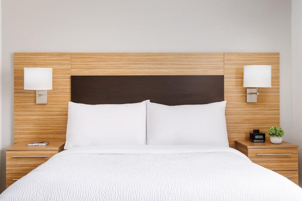 TownePlace Suites by Marriott Manchester photo 7