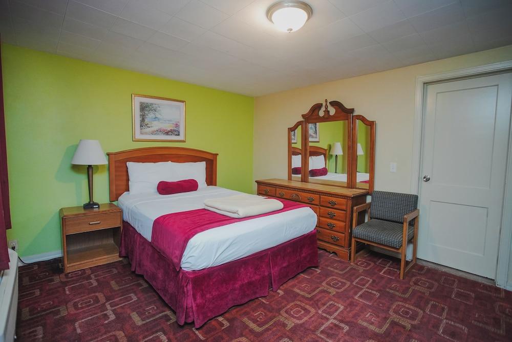 Falls View Inn photo 22