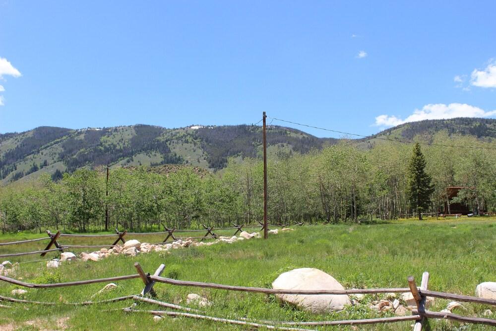 Old Corral Hotel & Steakhouse photo 15