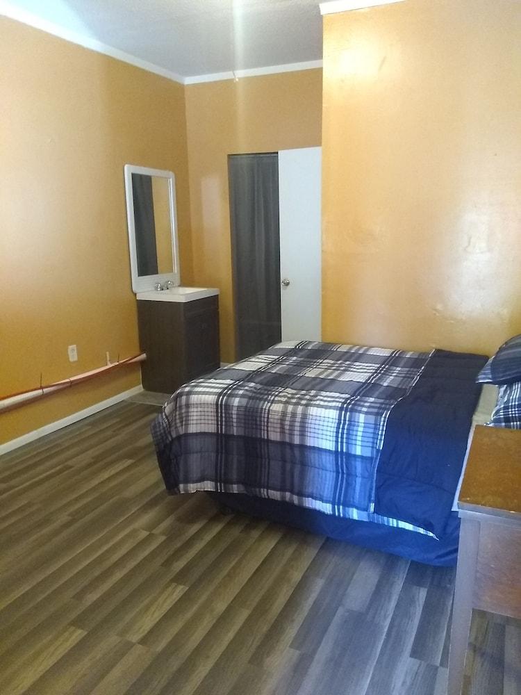 Gipson Inn Motel photo 12