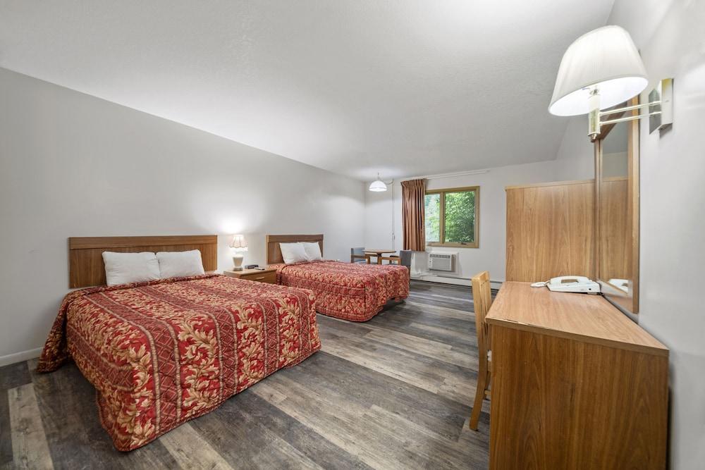 Executive Inn Cass City photo 37