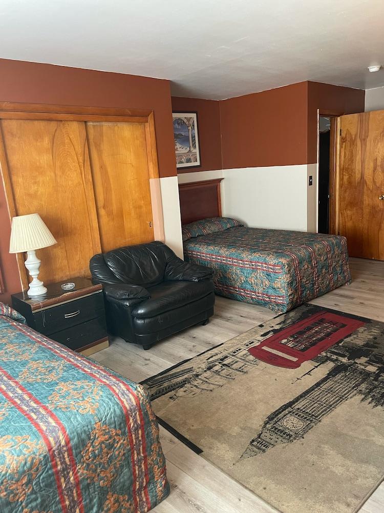New Rome Motel photo 11