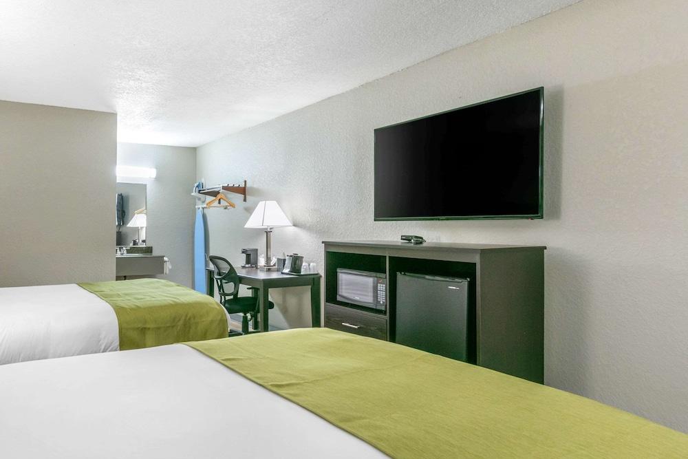 Rodeway Inn Kingston Springs photo 29