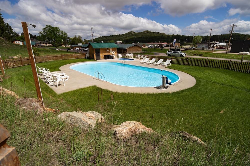 Rock Crest Lodge And Cabins photo 39