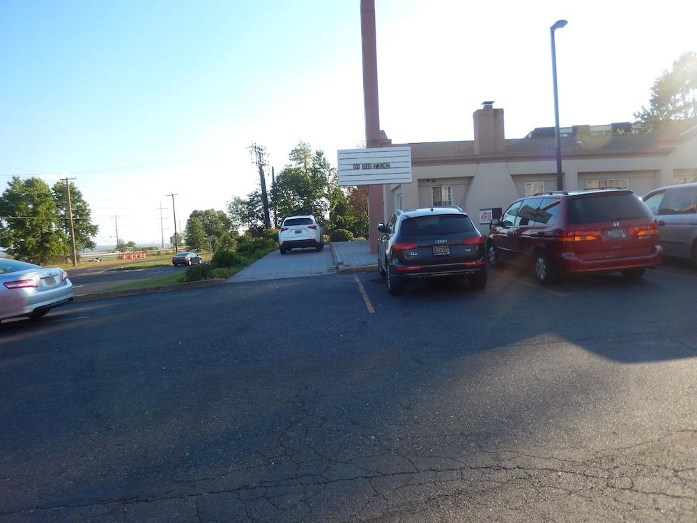 Riverview Motel photo 3