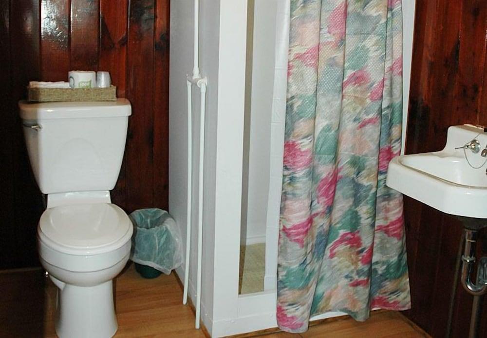 Channel Watefront Cottages photo 37