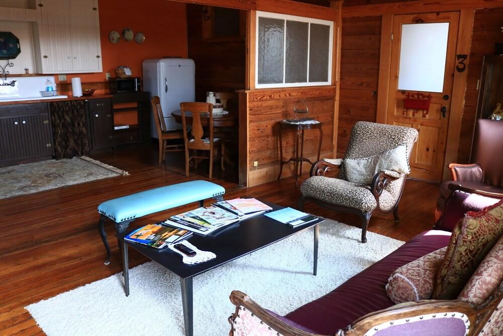 Hico's Upstairs Inn photo 25
