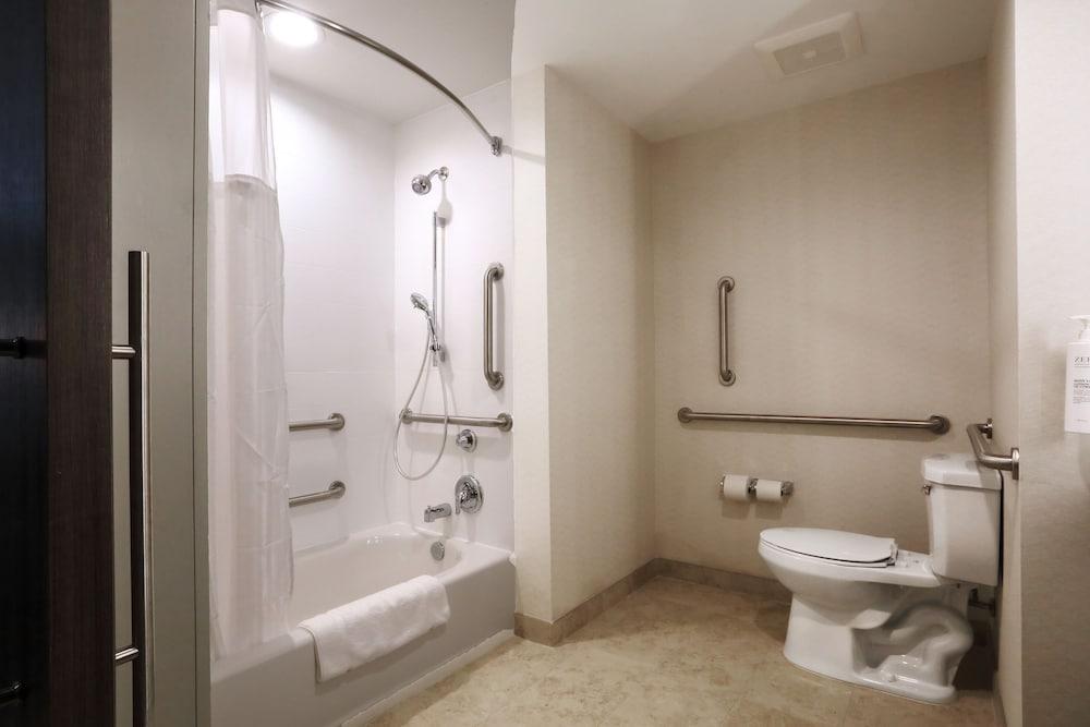 Hilton Garden Inn Bel Air photo 8